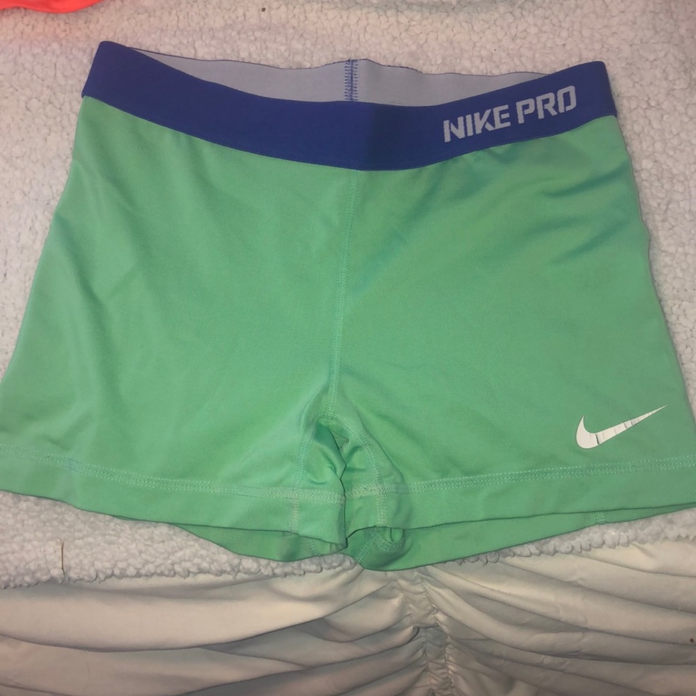 Nike pros